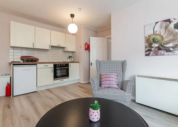 Apartment Fully Refurb Apt5 2nd Floor