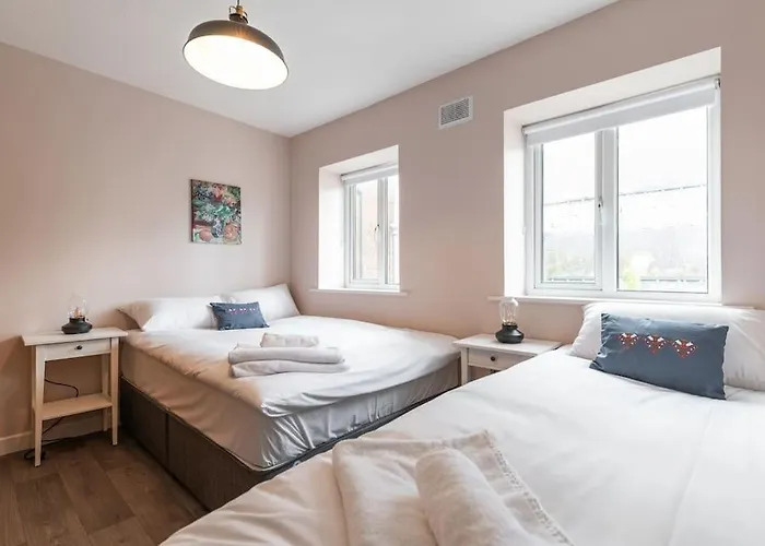 Fully Refurb Apt5 2nd Floor 公寓 *